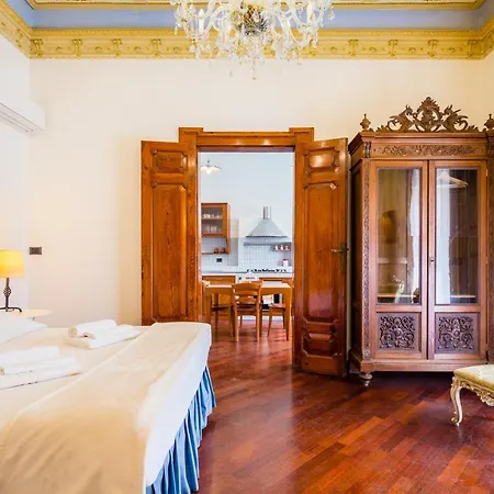 Palazzo Montalbano Bed & Breakfast 3*