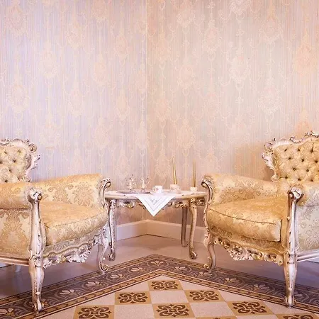 Palazzo Montalbano B&B 4*