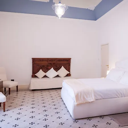 Palazzo Montalbano 4*