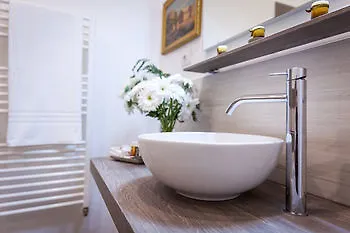 Palazzo Montalbano Bed & Breakfast