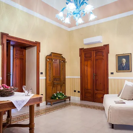 Palazzo Montalbano Bed & Breakfast
